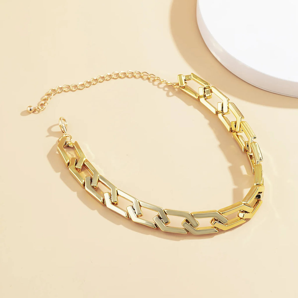 Enkel CCB Kort Halskæde - Retro Kreativ Guld Clavicle Charm