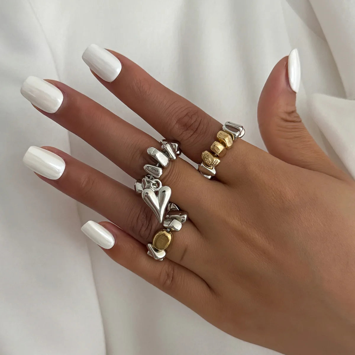 Retro Hjerte Halskæde - Flerlagsperler i Uregelmæssig Stil