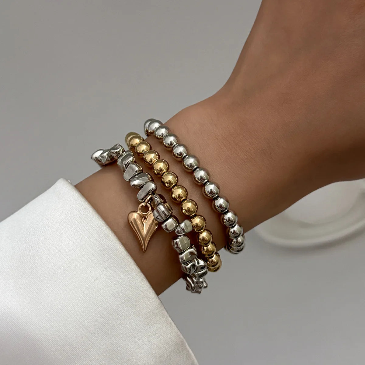 Retro Hjerte Halskæde - Flerlagsperler i Uregelmæssig Stil