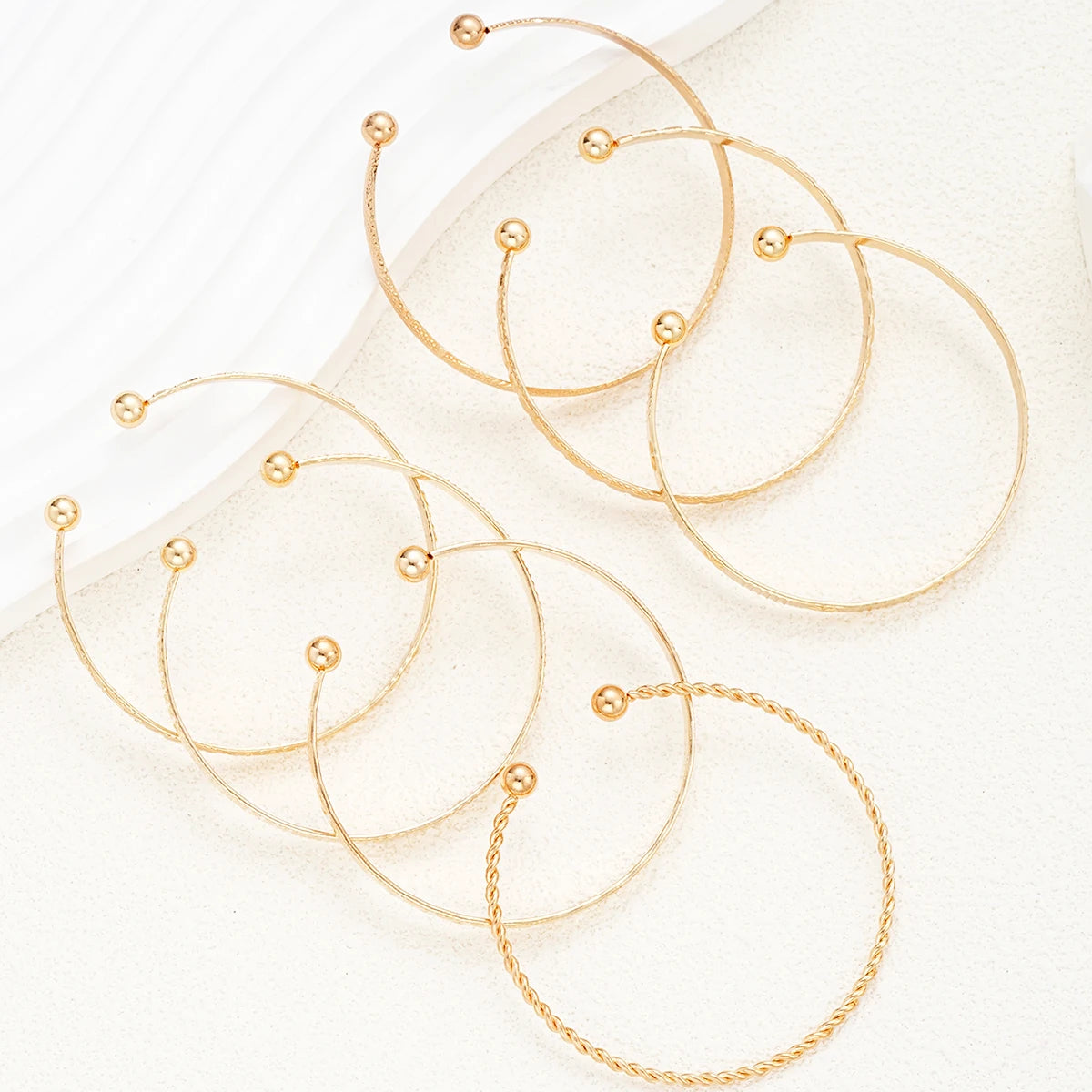 7 Stk. Punk Armbånd Sæt - Guldfarvet Goth Hjerte Bangles til Kvinder