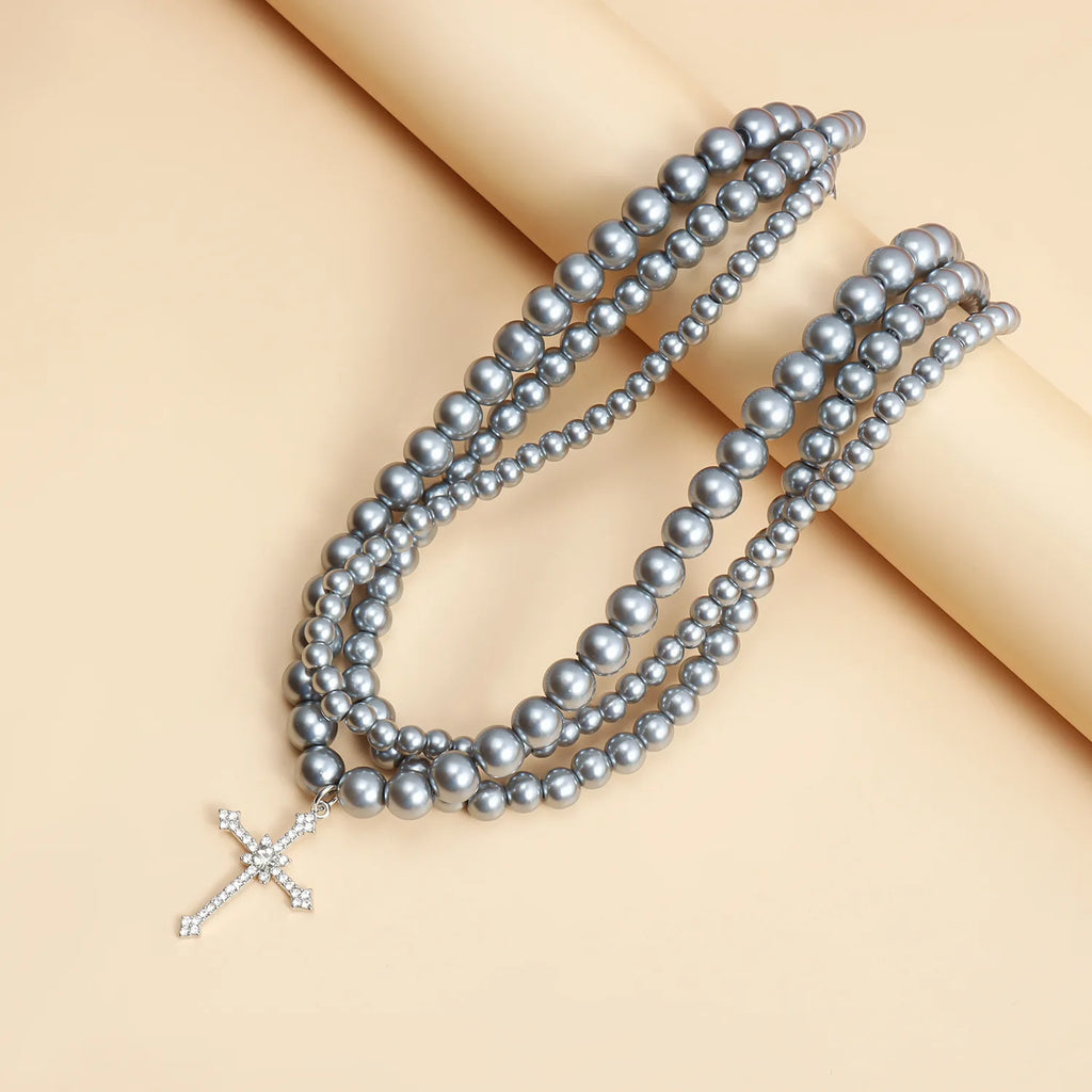 Retro Krystal Kors Halskæde - Flerlagsperler i Gun Grey