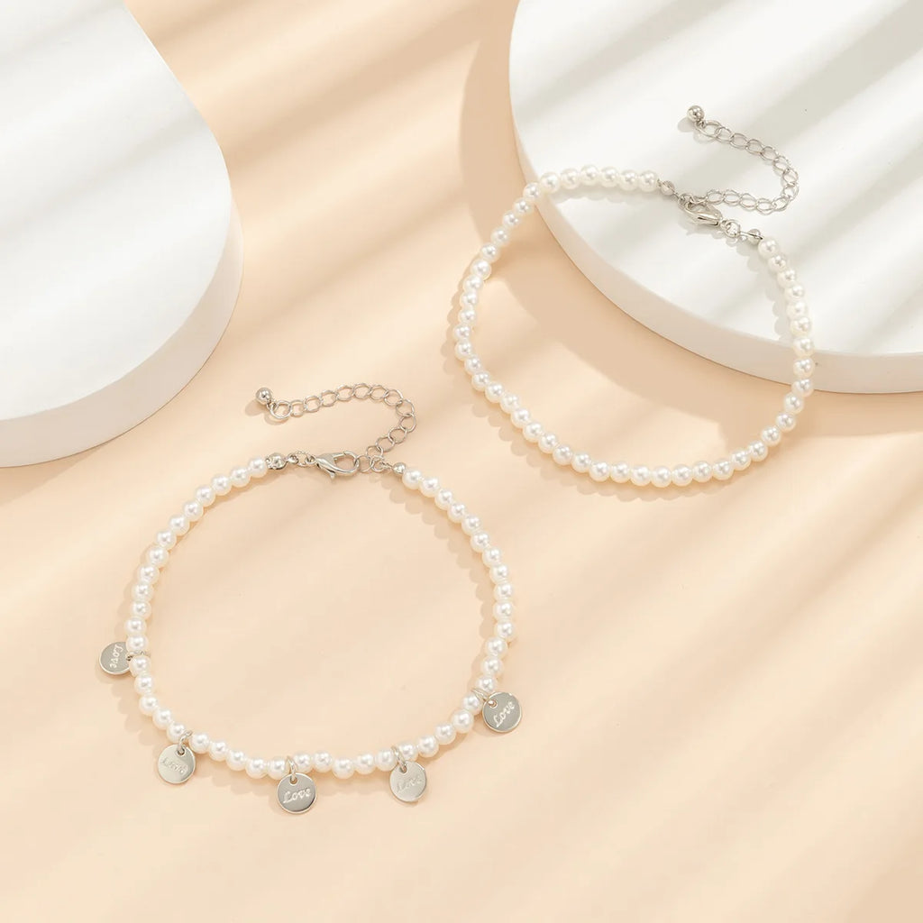 Vintage Rund LOVE Ankelbånd - Flerlagsperler i Guld