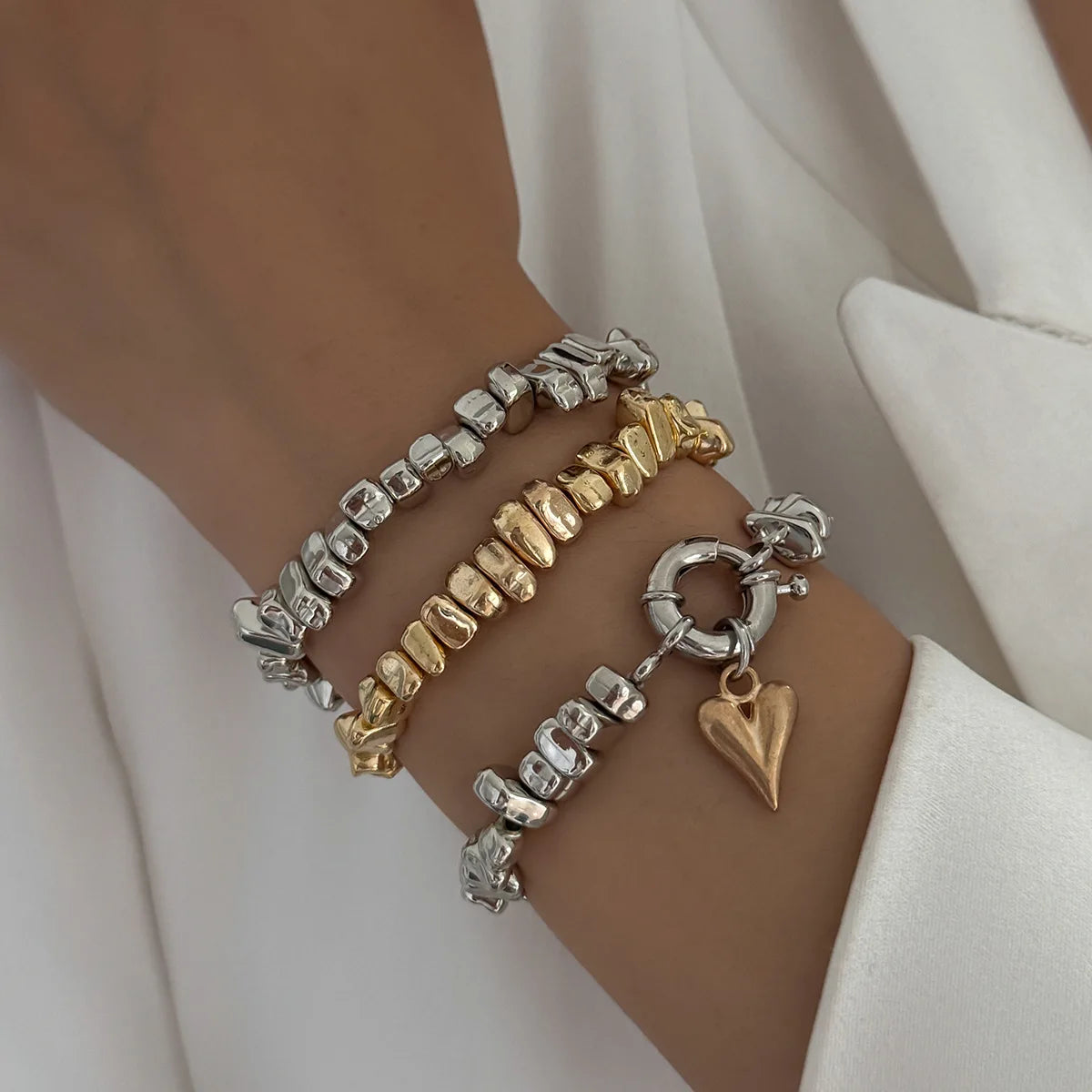 Retro Hjerte Halskæde - Flerlagsperler i Uregelmæssig Stil