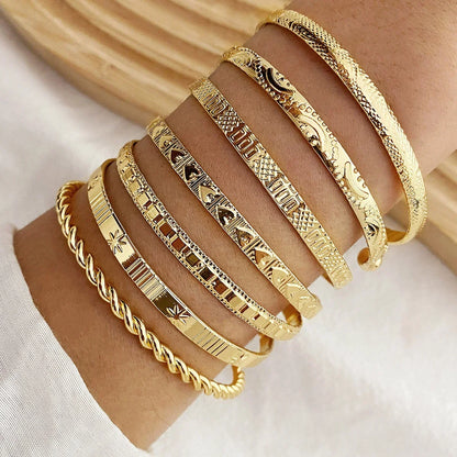 Stilfulde guldbelagte armbånd med gravering, moderne smykke-accessories til kvinder