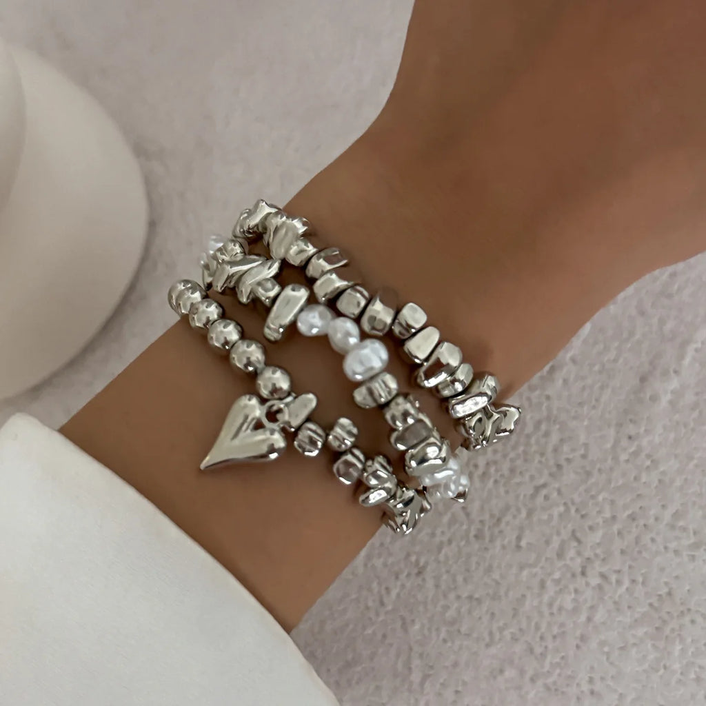 Retro Hjerte Halskæde - Flerlagsperler i Uregelmæssig Stil