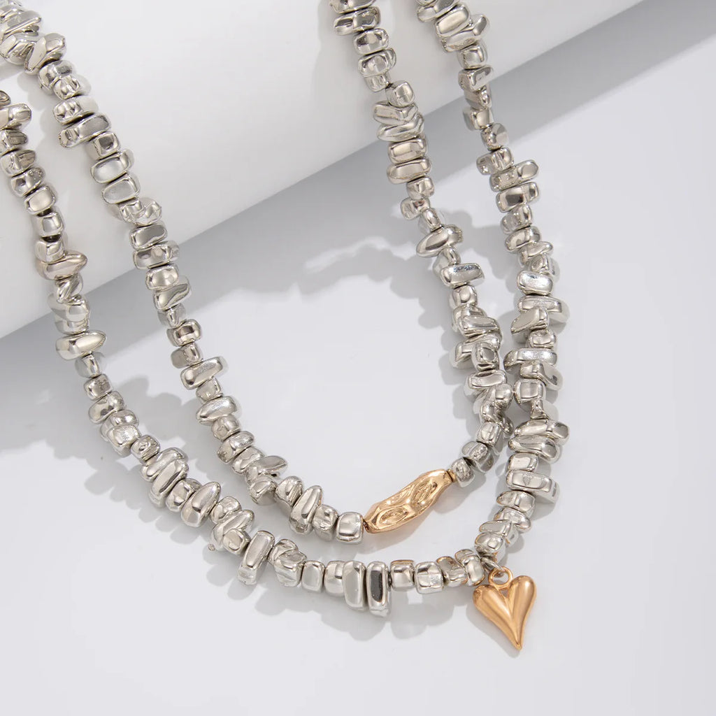 Retro Hjerte Halskæde - Flerlagsperler i Uregelmæssig Stil
